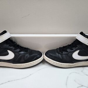 Nike Kids Mid Black and White Velcro Sneakers Size 1